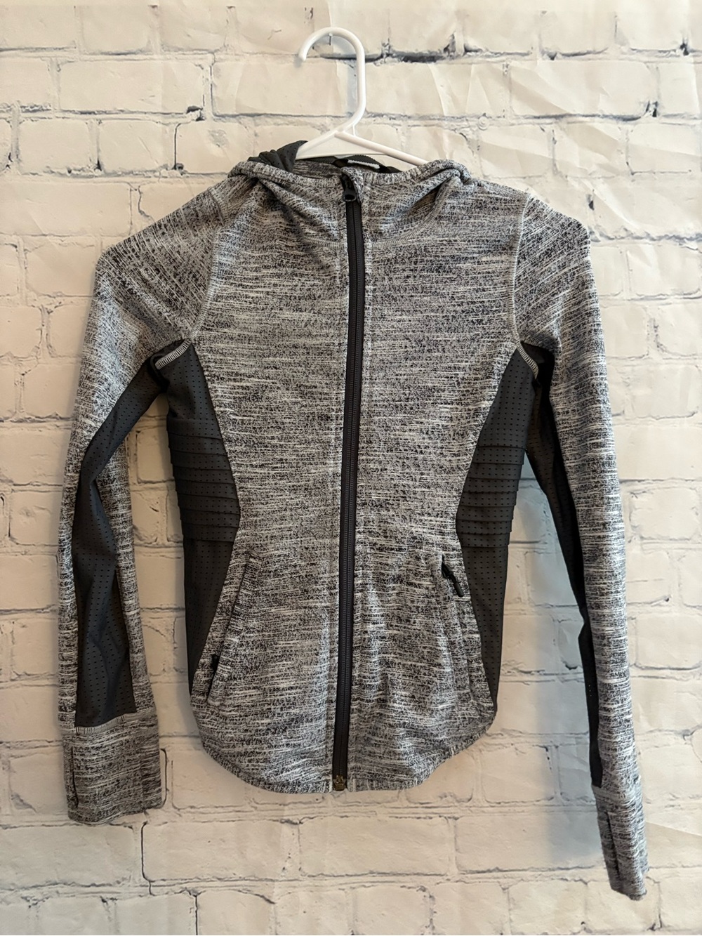 Ivivva full zip athletic mesh jacket hoodie space dye gray size 8